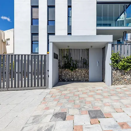 Apartment Pass The Keys Entire Luxurious 3 Bedroom Penthouse *